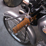 Retro Diamond Grips